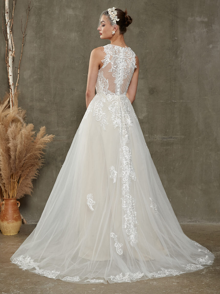  Diamond White Champagne Illusion Sweetheart Sleeveless Lace Wedding Dress with Chapel Train Melrose