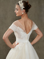 V-Back A-line Tulle Lace Floor Length Sweetheart Wedding Dress With Short Sleeve Sindy
