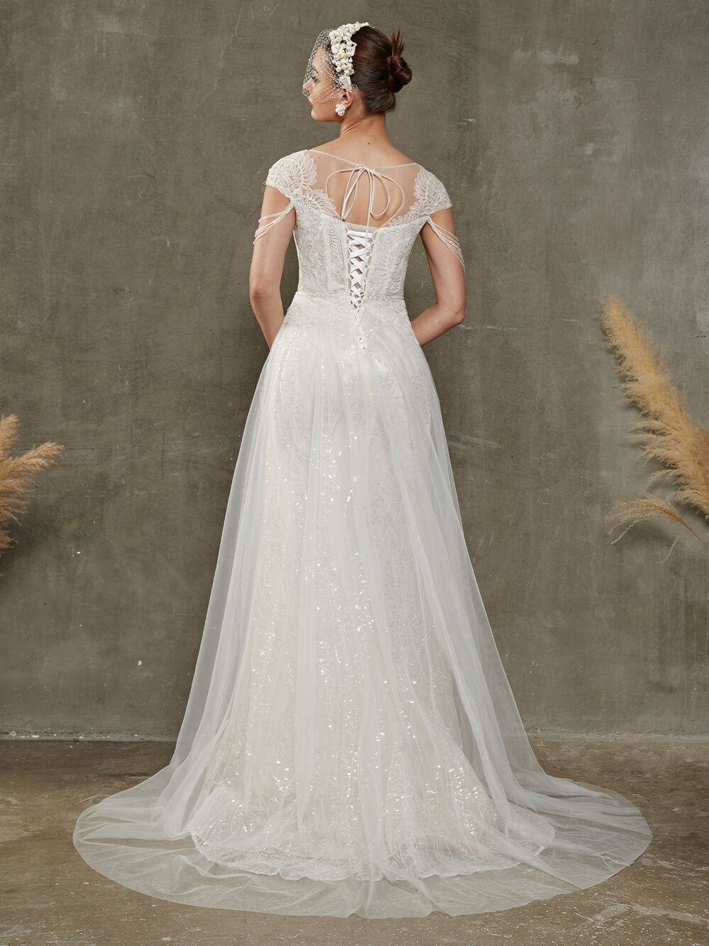  Diamond White Elegant Illusion Lace Tulle Cap Sleeve Mermaid Wedding Dress with Train Bellisima