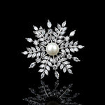 NZ bridal Luxury Retro Snowflake Brooch For Female Zircon Mosaic Imitation Pearl Pin